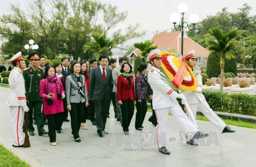 Trưởng ban Dân vận Trung ương thăm và làm việc tại Điện Biên ảnh 1